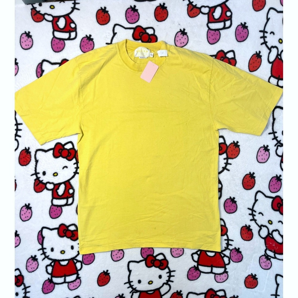 Vintage Denver Hayes Yellow T-Shirt Mens 100 Cotton‎ Distressed Crew Neck